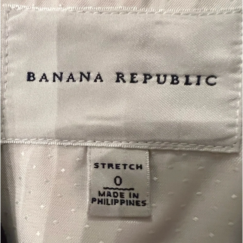 BANANA REPUBLIC STRETCH CLASS BLAZER. SIZE 0. NAVY AND WHITE - Picture 7 of 10